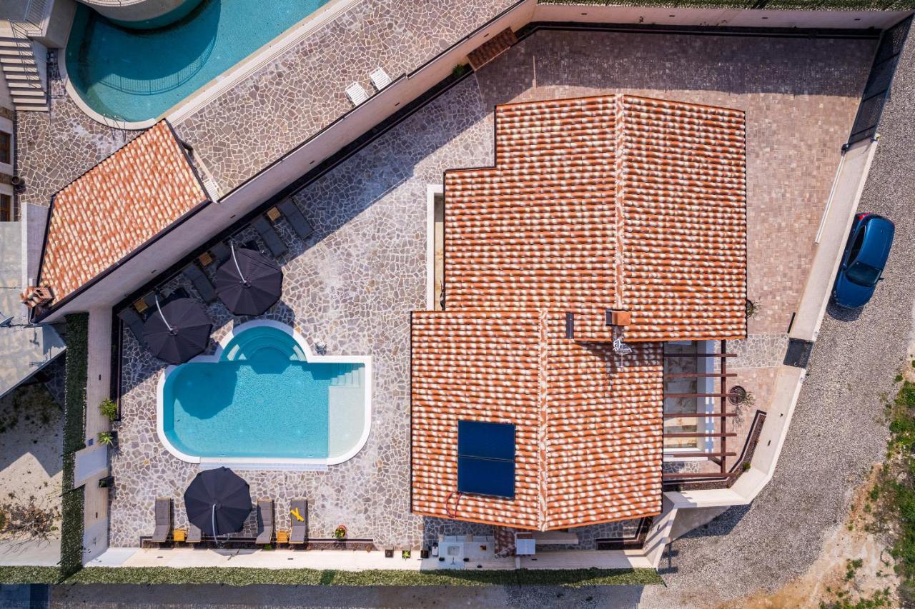 Villa Nur Пула Екстер'єр фото
